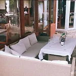 Dolphin Hotel