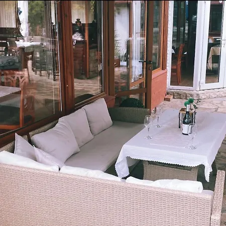 Dolphin Otel
