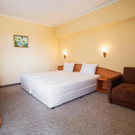 Dolphin 호텔 라브다